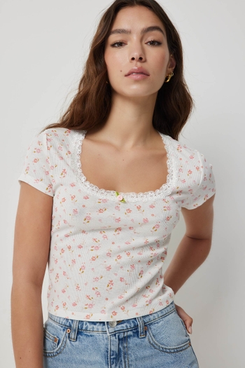 Ardene Lace Ultra Crop Short Sleeve T-Shirt in, Size, Polyester/Elastane/Polyamide
