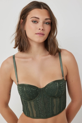 Lace Push-Up Bra With Criss Cross Detail