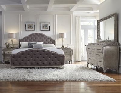 Farrah Panel Upholstered Bedroom Set, Pulaski Farrah King Bed